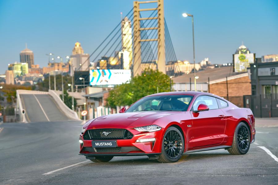  Ford Mustang GT Fastback 2019 года  (ZA) (фото 41 из 44)